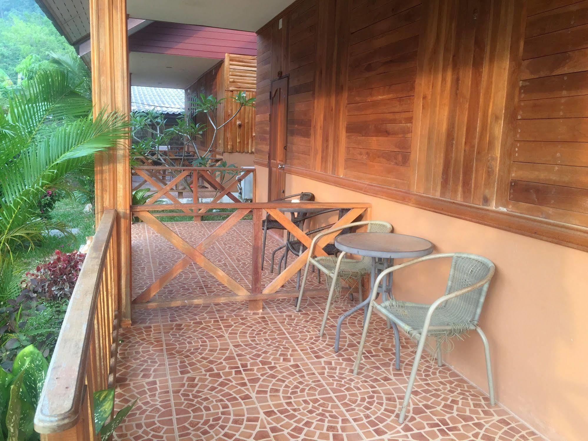 Poonsap Resort Ko Lanta Exterior foto